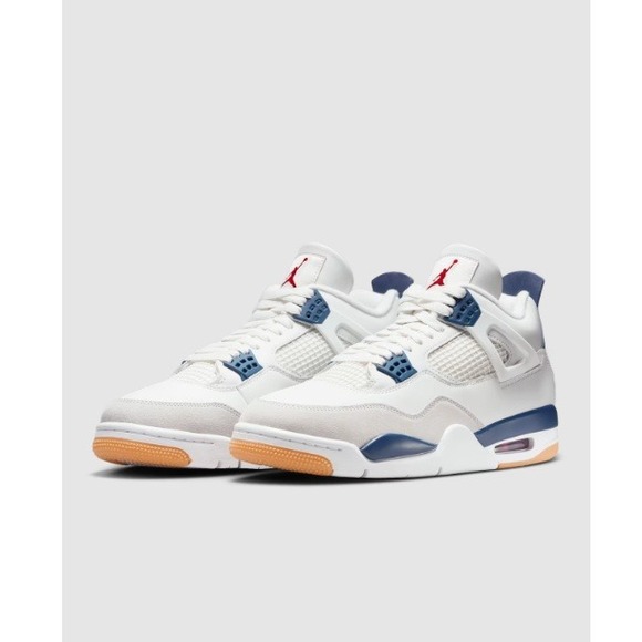 Nike SB x Air Jordan 4 Men's Navy Retro Mid Top Sneakers NWOT Size 8